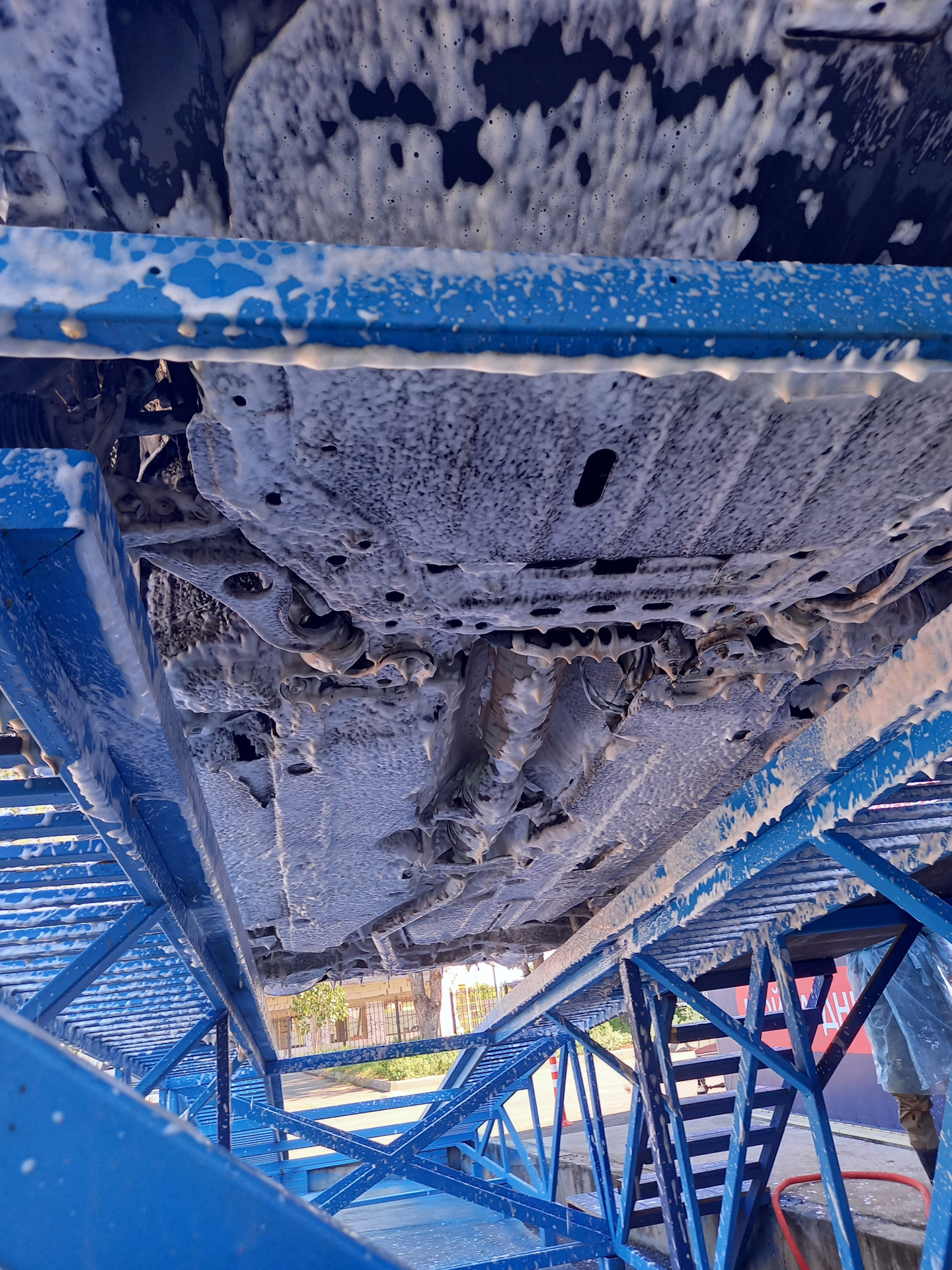 Мойка днища на машине — Mazda 6 (2G) GH, 2 л, 2011 года | мойка | DRIVE2