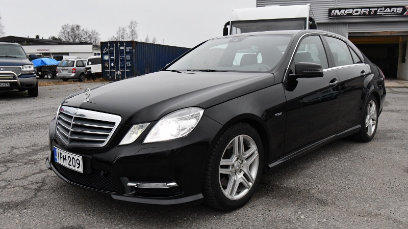 Новый седан Mercedes-Benz E-Class 2024