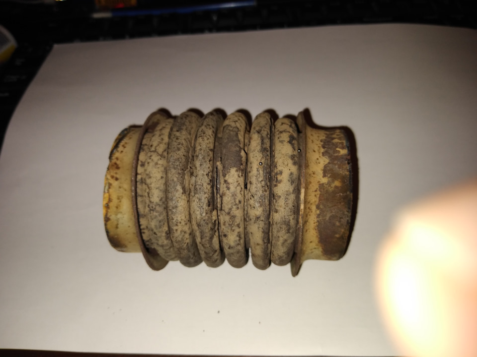 Замена прогоревшей гофры — Renault Clio II, 1,2 л, 2003 года | своими ...