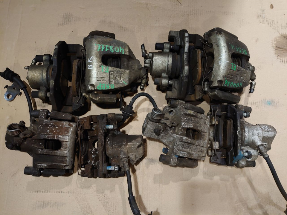 Суппорта Мазда форд Вольво на Ford Focus II Hatchback, Mazda 3 (1G) BK ...