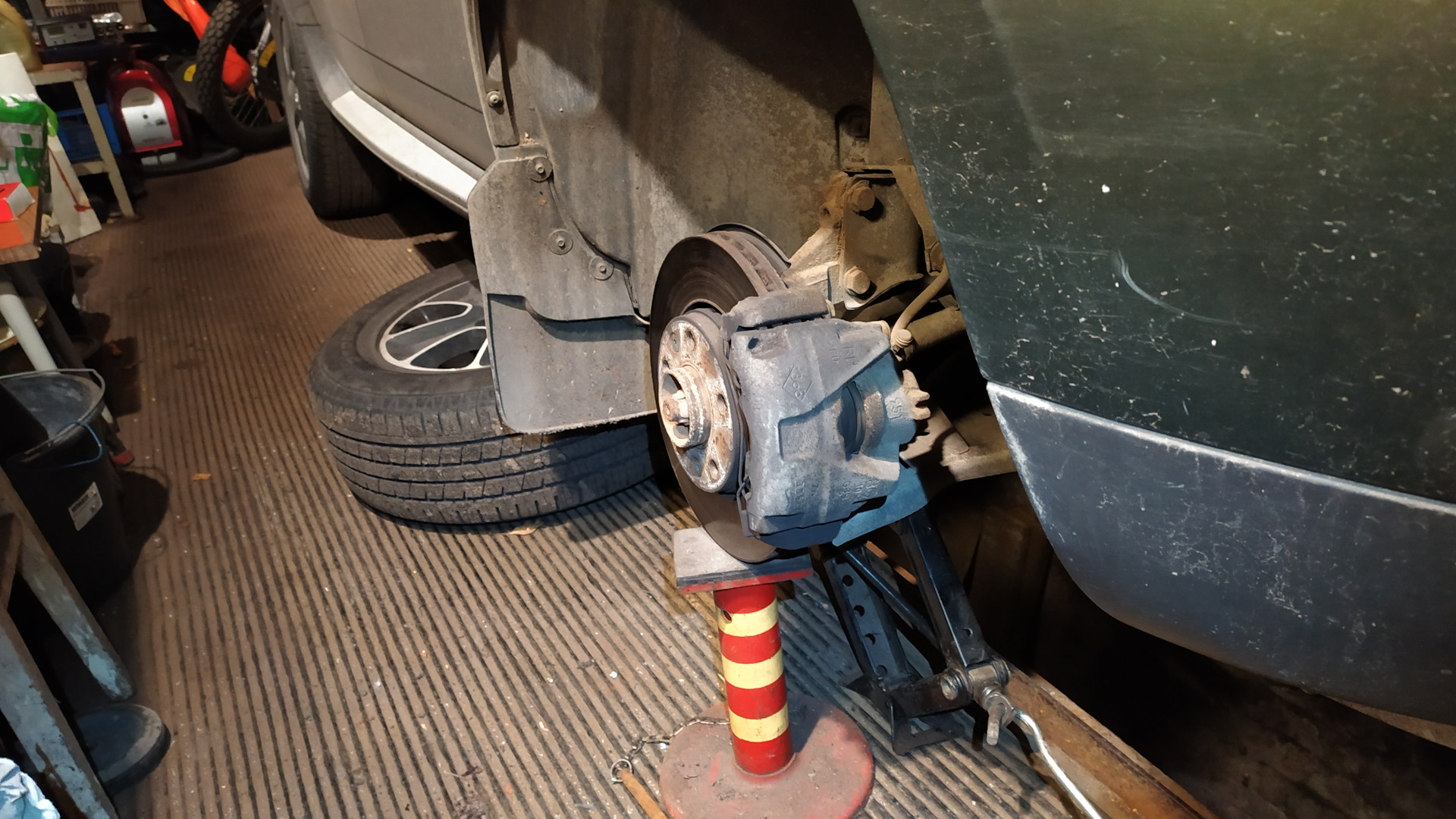 Клеммы стартера — внезапная засада — Renault Duster (1G), 2 л, 2017 ...