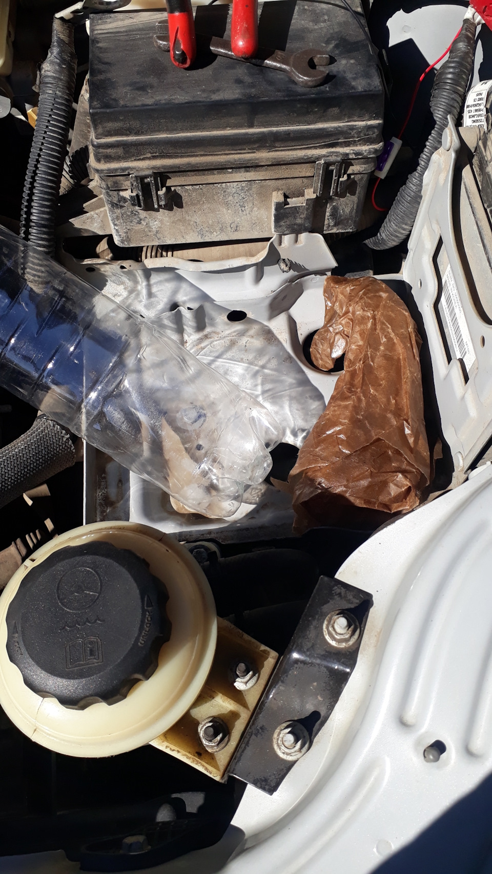 Замена масла в ГУРе — Chevrolet Aveo Sedan (1G), 1,4 л, 2010 года ...