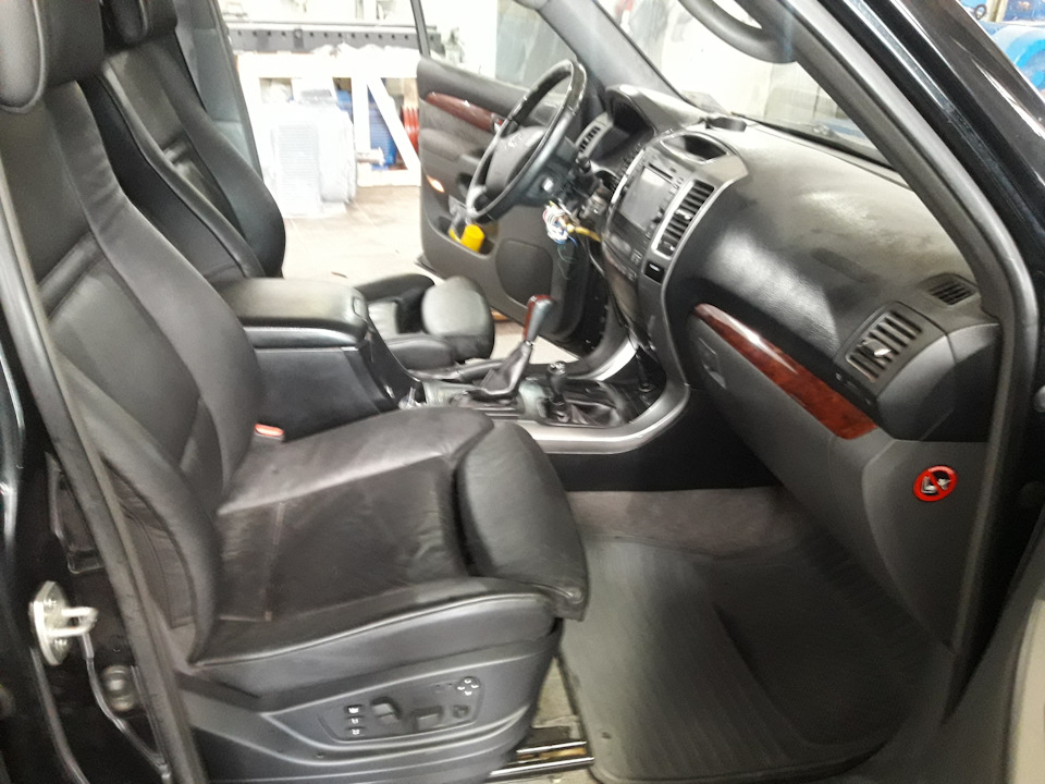 Фото в бортжурнале Toyota Land Cruiser Prado 120-series