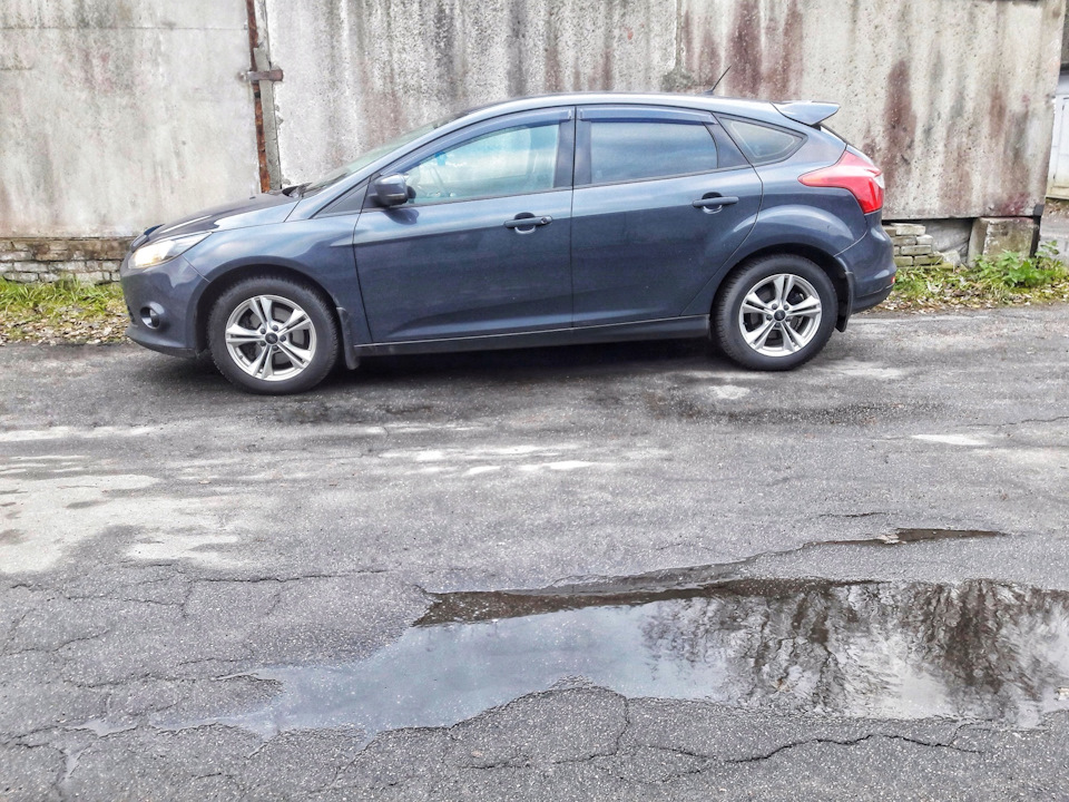 В остальном мой тракторок к долгой питерской зиме полностью готов ) — Ford Focus Hatchback III