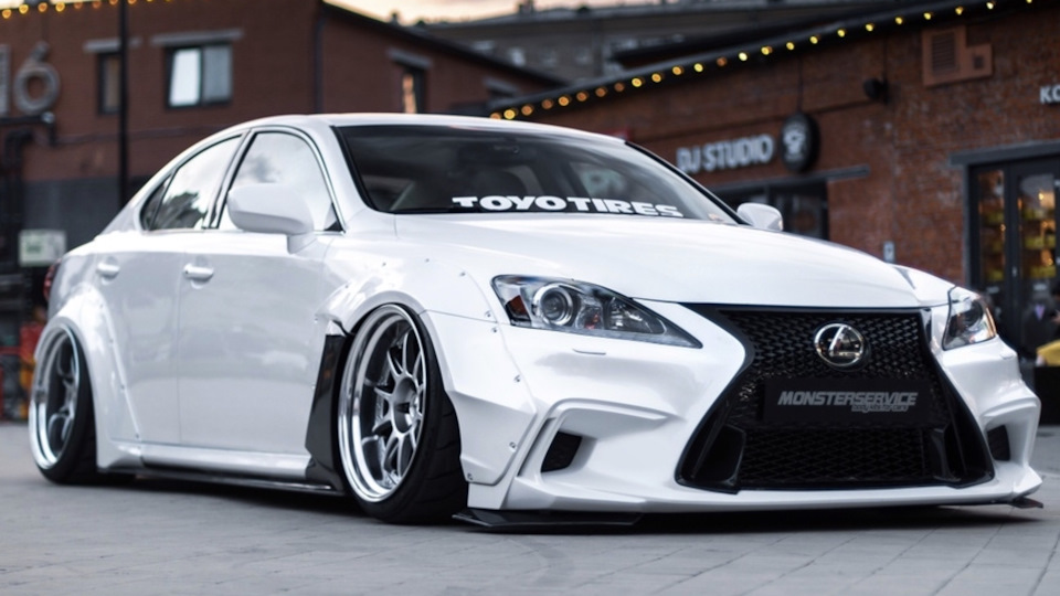 Lexus IS Monsterservice