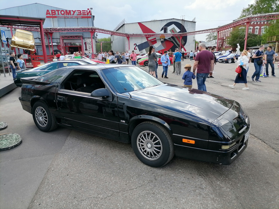 Выставка авто в печатниках. Смотреть фото Выставка авто в печатниках. Смотреть картинку Выставка авто в печатниках. Картинка про Выставка авто в печатниках. Фото Выставка авто в печатниках