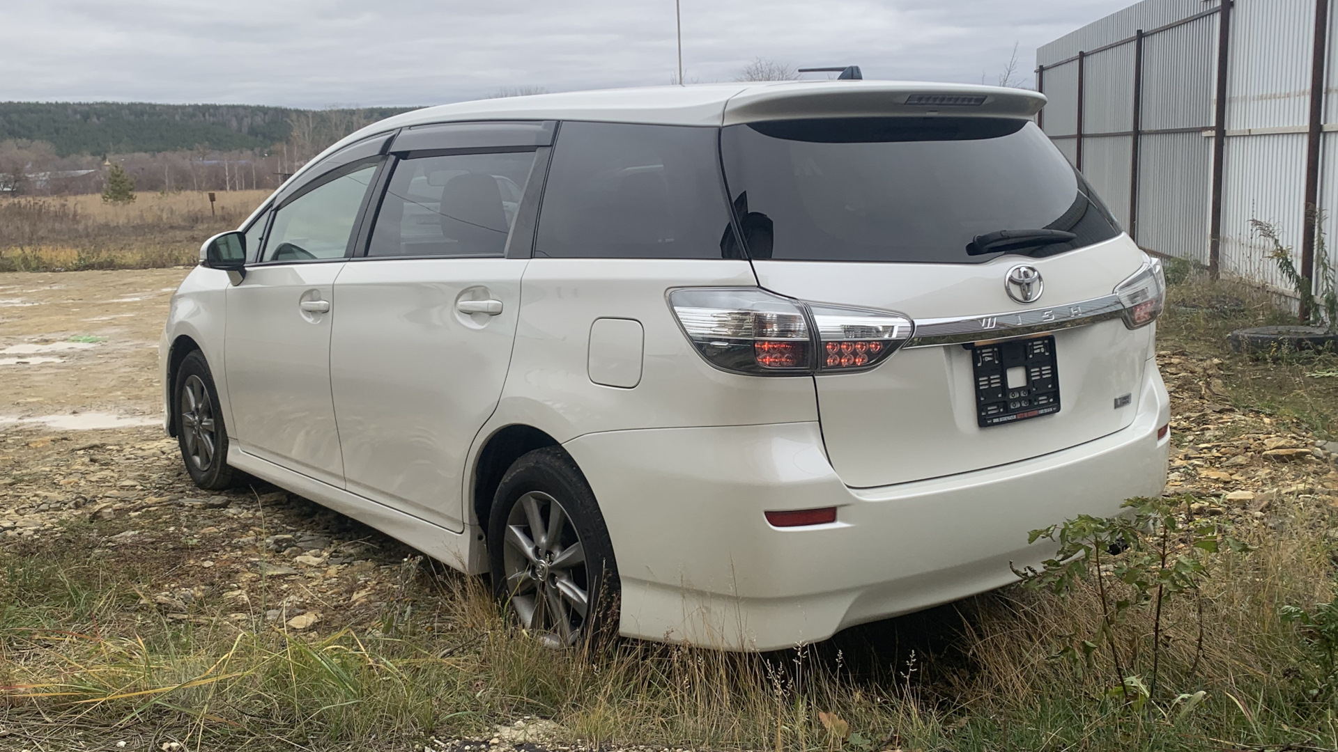 Toyota Wish 1f7