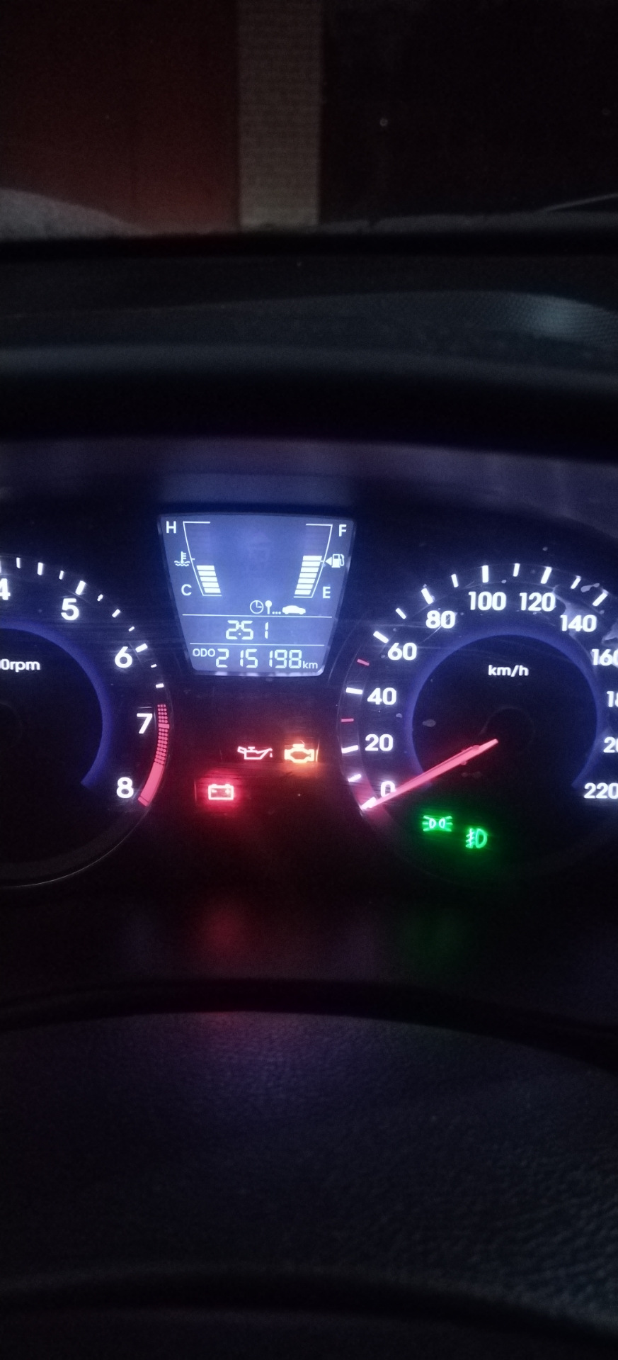 Приехал 102ч — Hyundai Solaris (1G)