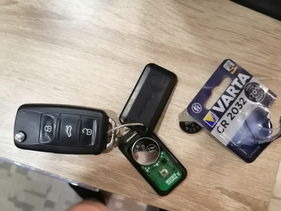 Батарейка в брелок StarLine S96 — Volkswagen Tiguan (1G), 2 л, 2013 ...