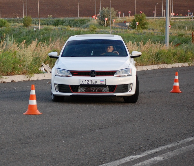Фронтальный кулер — Volkswagen Jetta VI, 2 л, 2012 года | тюнинг | DRIVE2