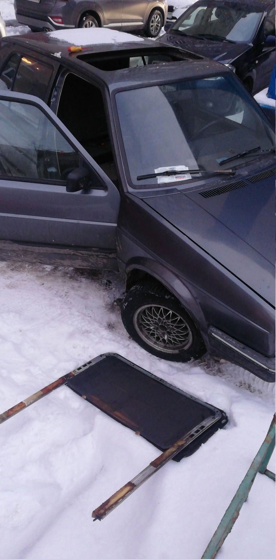 Люк в гольфе. Счастье или проклятье? Новые водостоки/дренажи/водосливы. —  Volkswagen Golf Mk2, 1,6 л, 1989 года | своими руками | DRIVE2