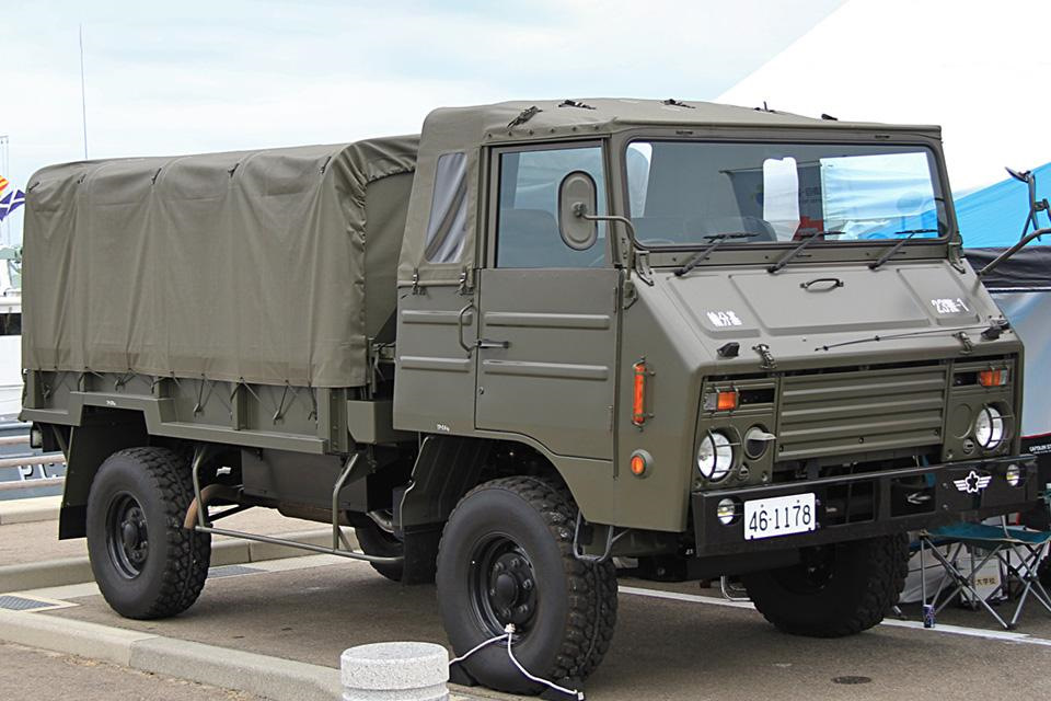 Isuzu РІРѕРµРЅРЅС‹Р№ РґР¶РёРї