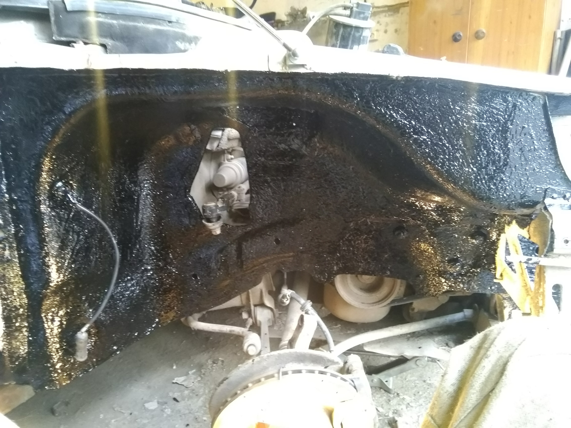 Сгнили подкрылки corolla 150. Сгнили железные подкрылки ланос. Хендай элантра 2004 подкрылок. Переварка 2107. Сгнили подкрылки приора.