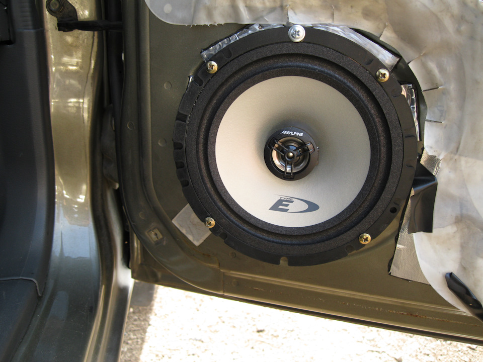 По сравнению с тем что было, они конкретно валят. Я не ожидал такого звучания. Теперь такое впечатление, что сидишь на небольшом сабе, сидение дребезжит и гонит воздух в колени)! Очень положительные эмоции, очень рад. — Daewoo Sens