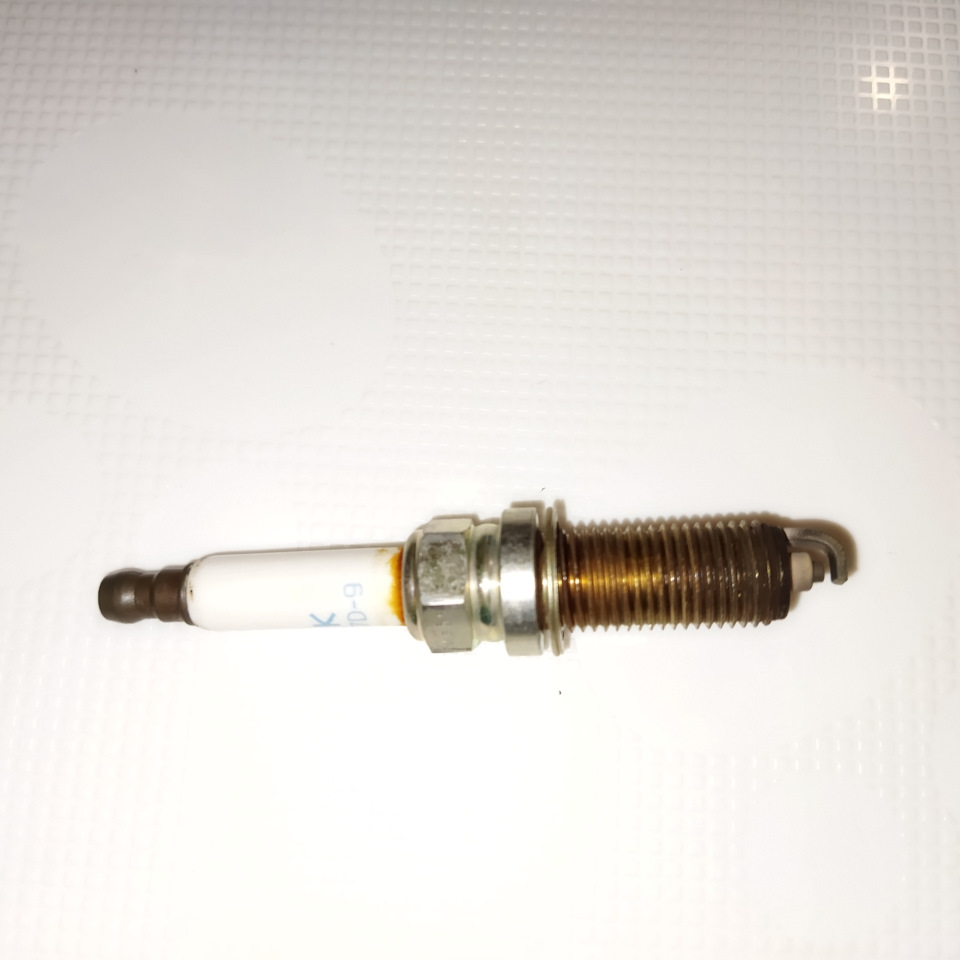 ТО, замена масла, фильтров. Состояние свечки за 36083 км.на 92м ...