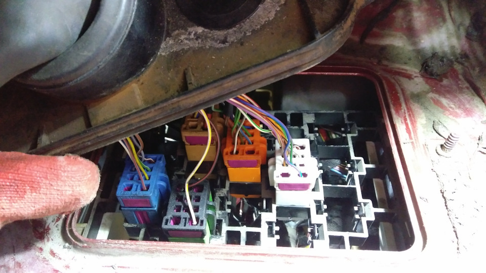 Ищу распиновку ЭБУ Me 7.5 и моторной косы — Volkswagen Passat B3, 2 л ...