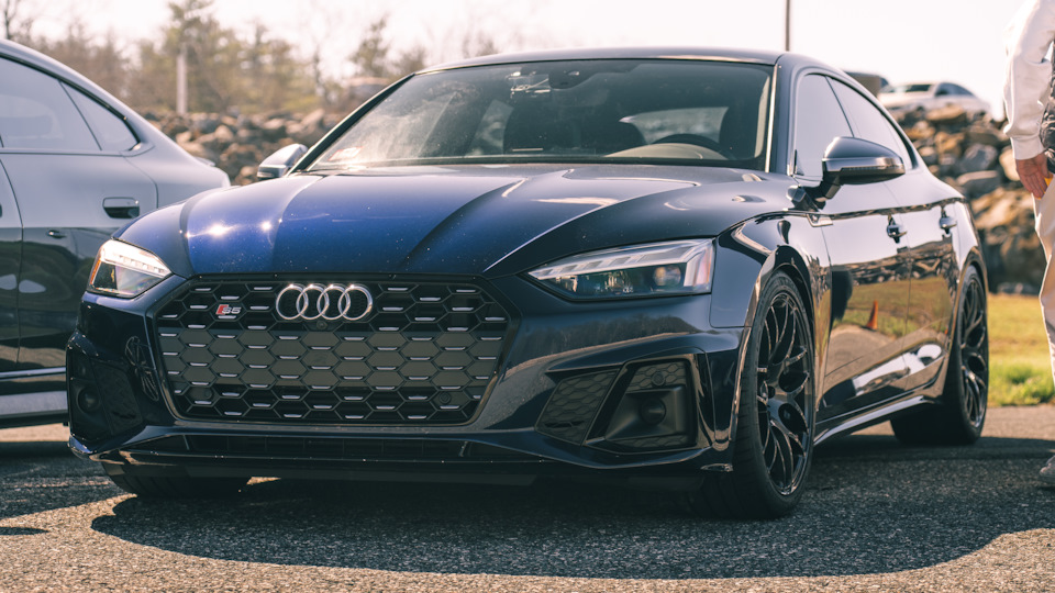 Audi S5 Sportback Nᴀᴠᴀʀʀᴀ 🅱🅻🅰️🆄🅳🅸