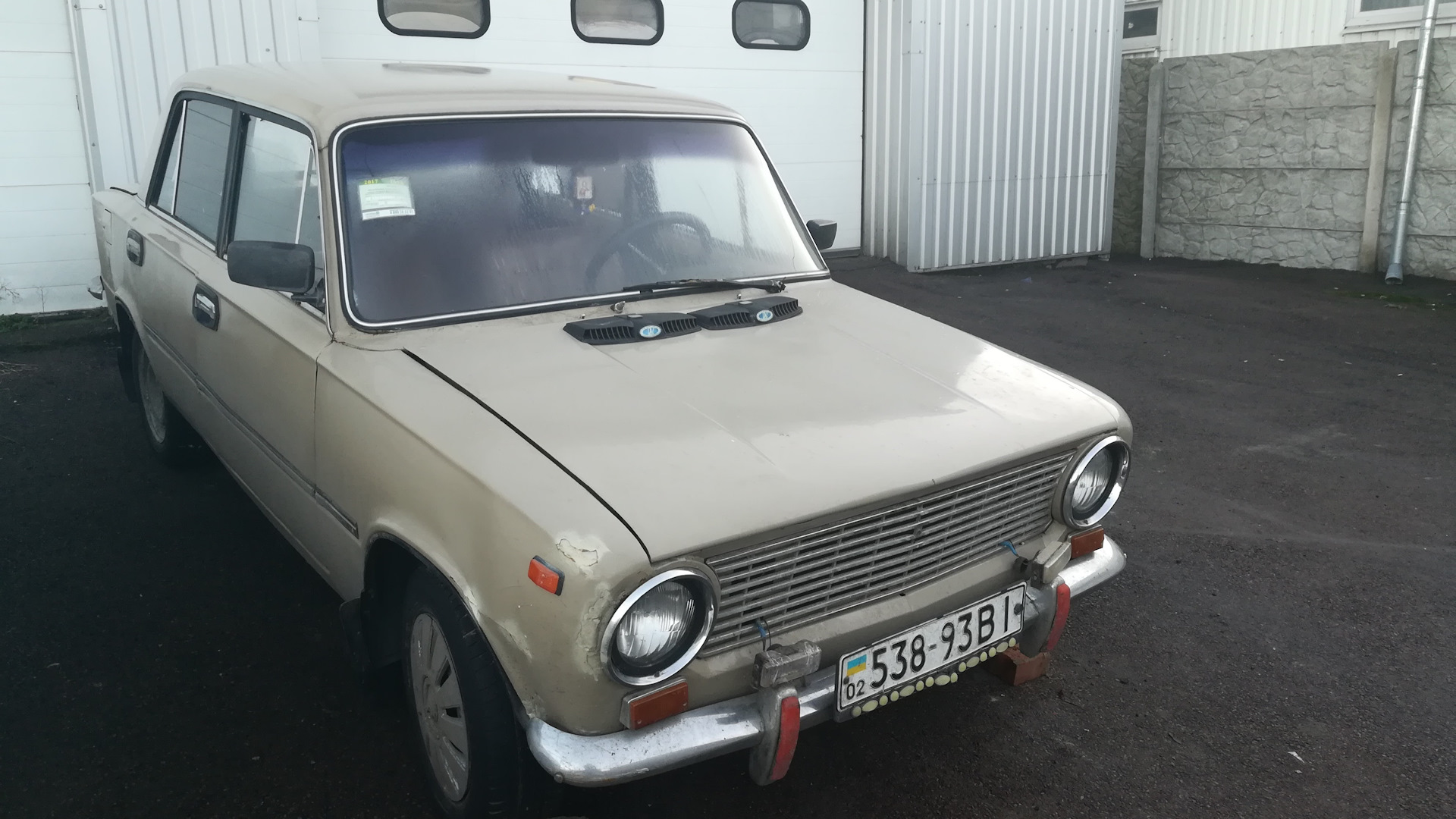 Lada 2101 1.5 бензиновый 1973 | Трехцилиндровый Заяц на DRIVE2