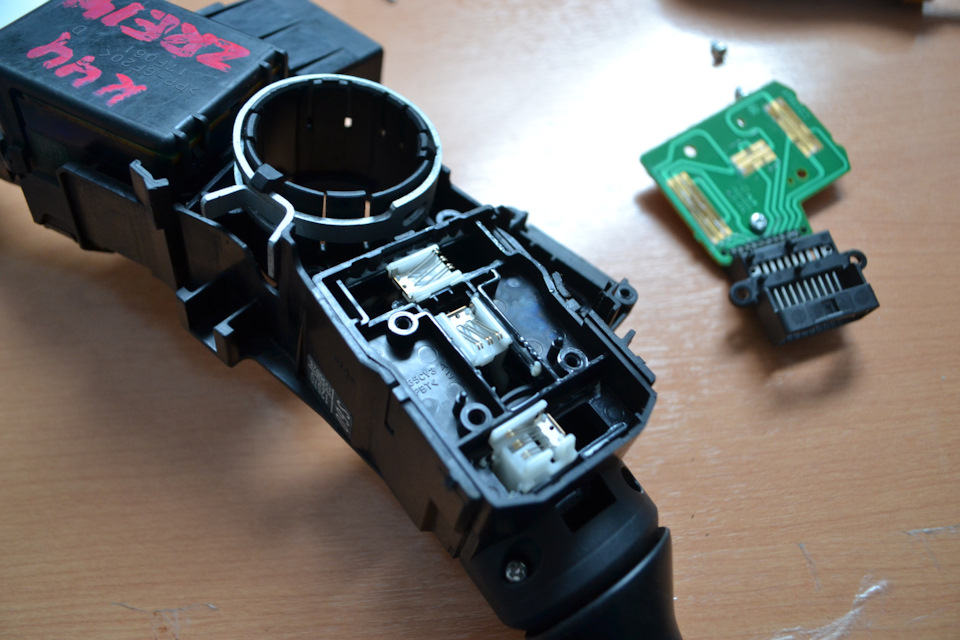 Начал с переключателя света — УАЗ 31512