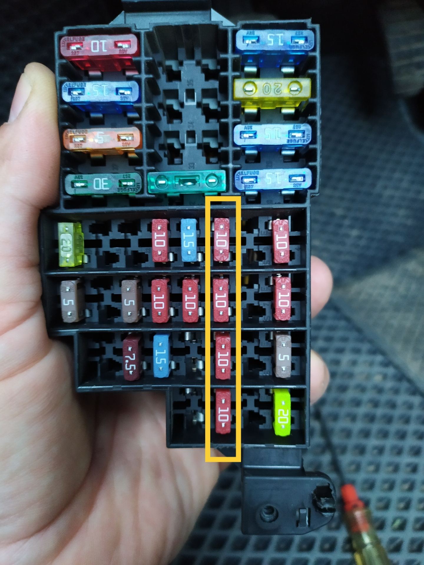 Нужна помощь в подключении DVR - Renault Sandero 1G, 1,4 л, 2011 года электроник