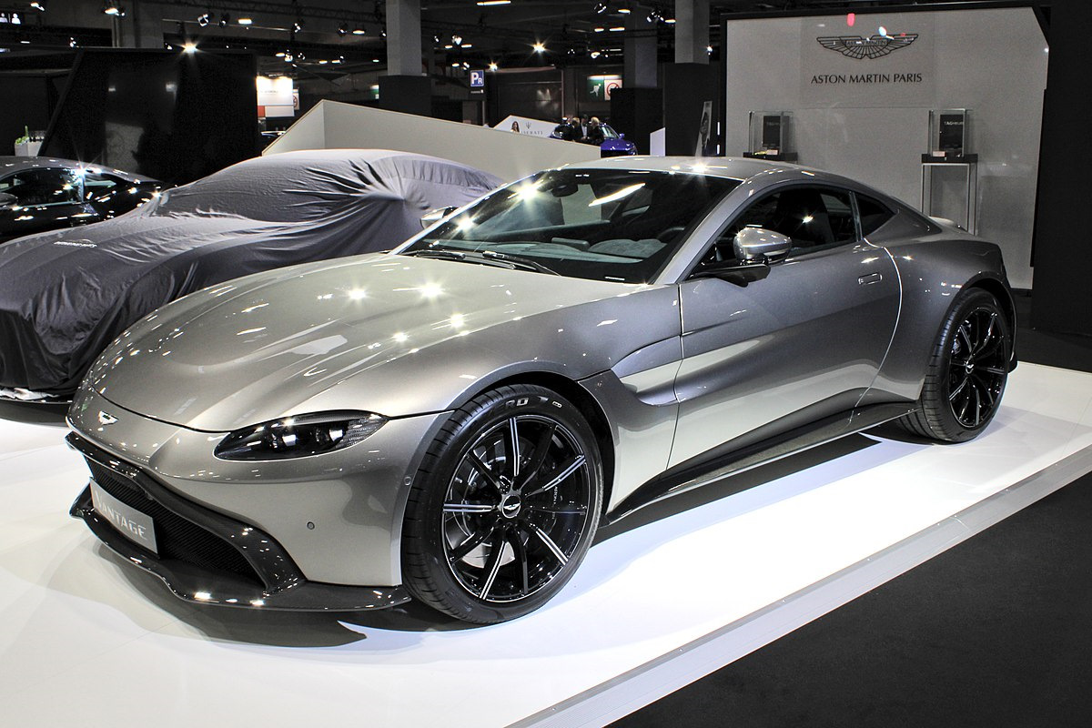 Aston Martin v10