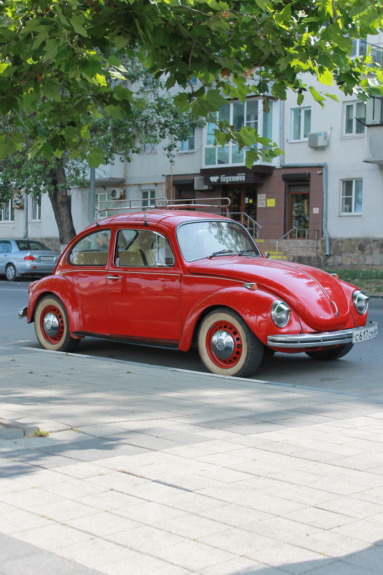 Каферы. Фольксваген Кафер. Фольксваген Kafer Racer. Фольксваген Кефер 1983. VW Kafer Tiffany.