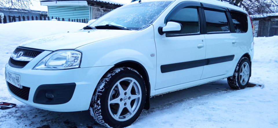 Дискомания — Lada Ларгус, 1,6 л, 2014 года | колёсные диски | DRIVE2