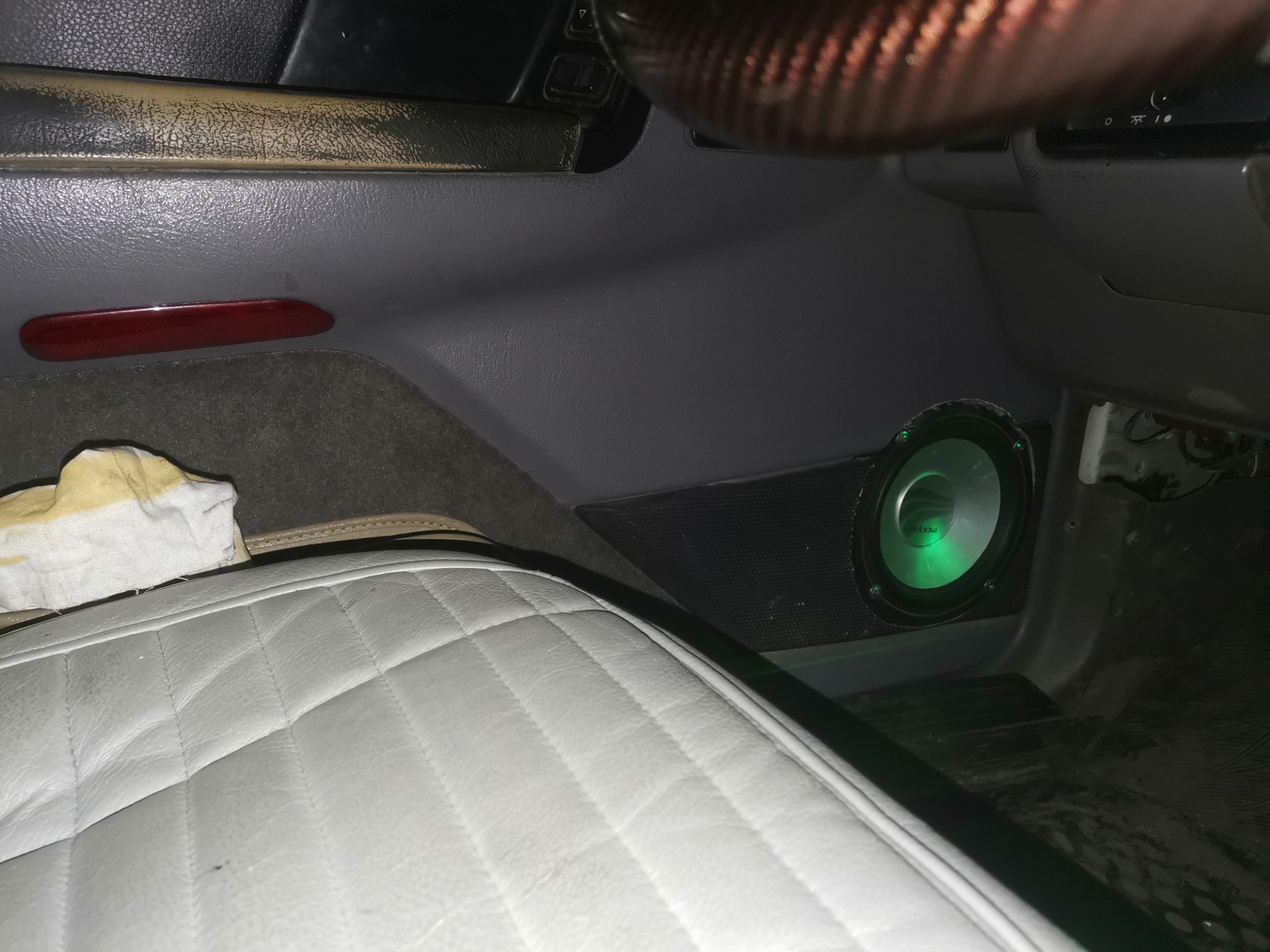 Пока решил установить автозвук. — Jeep Grand Cherokee (ZJ), 4 л, 1993 ...