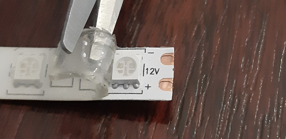 Ангельские глазки дэу нексия n150. Ur r 2K2vvcIWYF5NIGxGLEhn U 960. Ангельские глазки дэу нексия n150 фото. Ангельские глазки дэу нексия n150-Ur r 2K2vvcIWYF5NIGxGLEhn U 960. картинка Ангельские глазки дэу нексия n150. картинка Ur r 2K2vvcIWYF5NIGxGLEhn U 960. Привет Всем…Не дождался ангельских глазок которые заказал www.drive2.ru/l/4982840/где то еще идут… Решил заняться этим сам, может пригодиться… Искал двухсторонний текстолит чтобы сделать плату…не нашел…Читал что для SMD 5730 светодиодов желательно охлаждение…Потом подумывал из алюминия попробовать сделать…Бросил все затеи которые пока трудно воплотить без подручных материалов, буду делать что есть под рукой(на балконе:)), сделать решил из медного провода толщиной 1.5 мм и длиной 26 см.