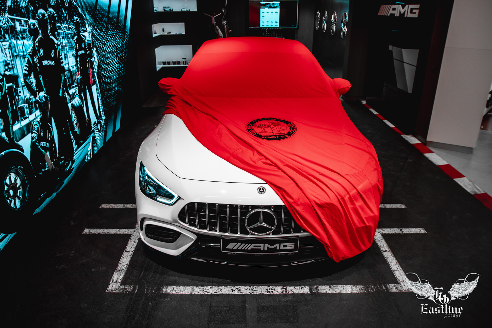 Mercedes-AMG GT63 Красный защитный чехол для белоснежного спорткара —  Eastline-Garage на DRIVE2