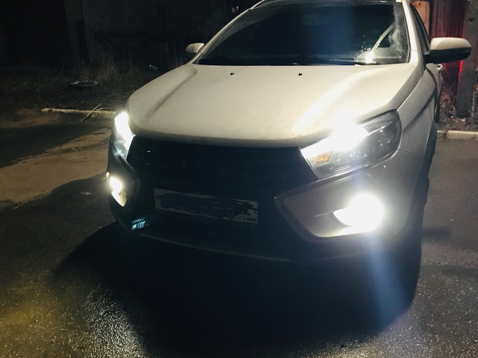 Белые Дхо Лада Веста Купить