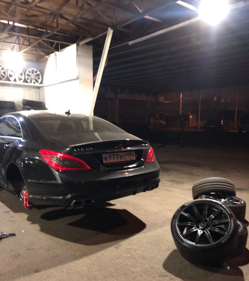 Юсуф Алекперов Mercedes CLS