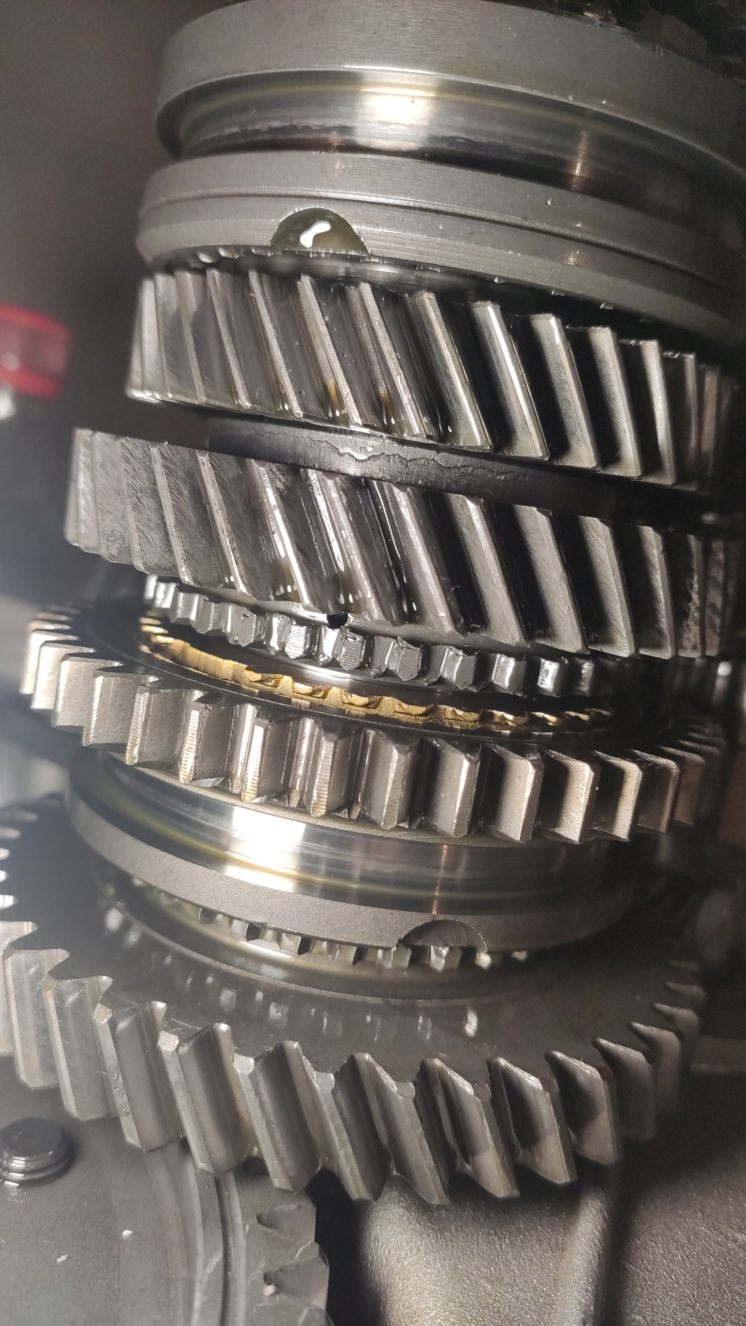 Болтается рычаг кпп, большой люфт кулисы при включённой передаче ВАЗ ...