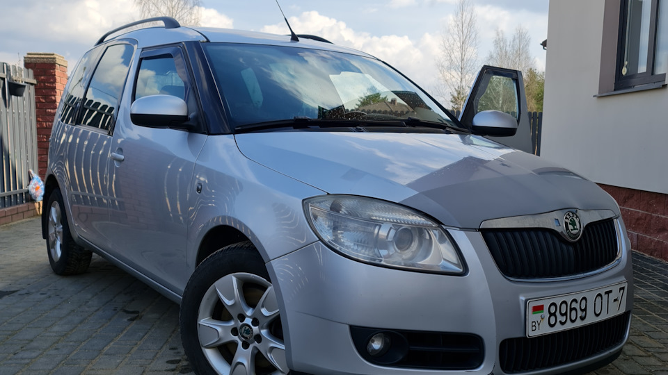 Skoda Roomster 1 2