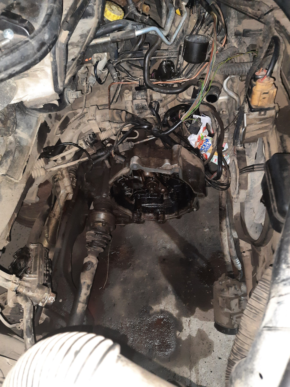 еще и сальник КПП течет…(об этом в следующих сериях) — Audi A2