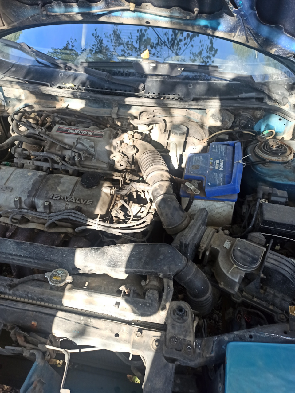 Течь из под трамблëра и замена масла — Mazda 323 IV, 1,6 л., 1994 года ...