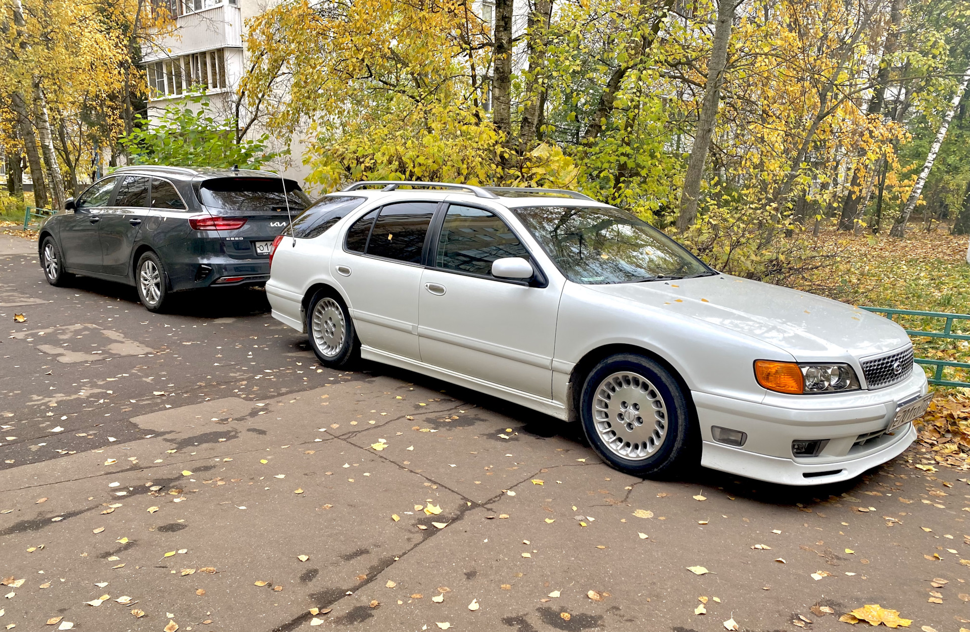 Шпана побегала по машине! Погнули крышу и капот Kia! Покупка  Видеорегистратор iBOX RoadScan 4K + Внутрисалонная камера iBOX RearCam FHD4  — Nissan Cefiro Wagon, 3 л, 1999 года | электроника | DRIVE2