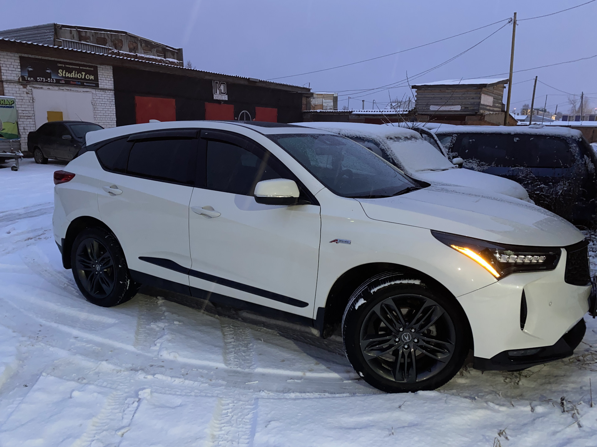 Установка дефлекторов окон — Acura RDX (3G), 2 л, 2022 года | своими ...