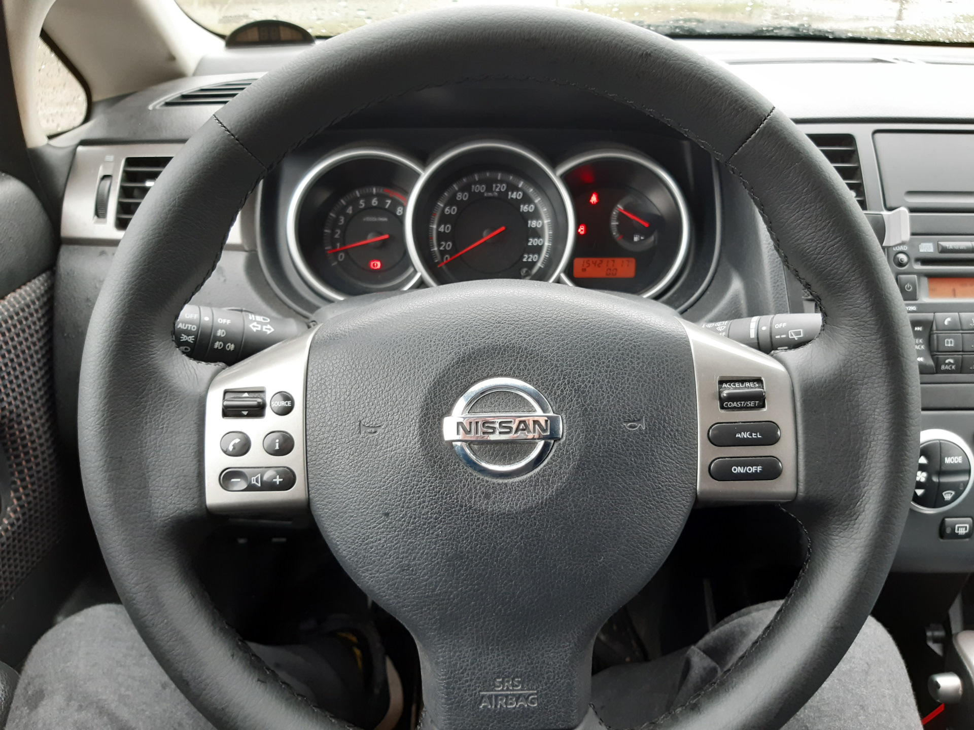 Nissan note e-power руль. Ниссан снятие руля. Ниссан ноут 2013 снятие руля. Снять руль тиида. Снять руль тиида.