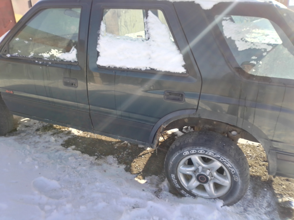 Фото в бортжурнале Opel Frontera A Basic