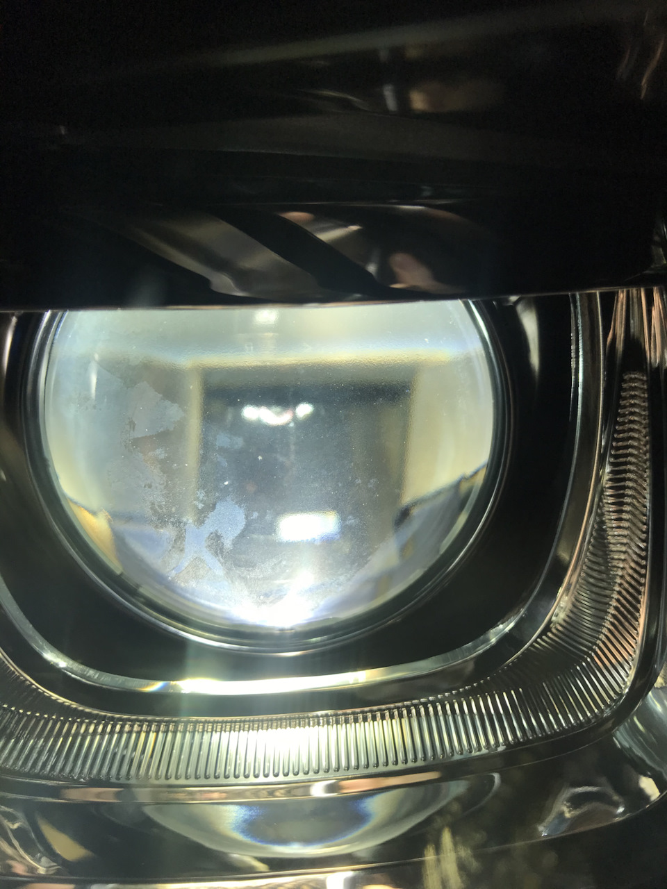 Вопрос к владельцам линзовых фар — Volkswagen Amarok, 3 л., 2020 года ...