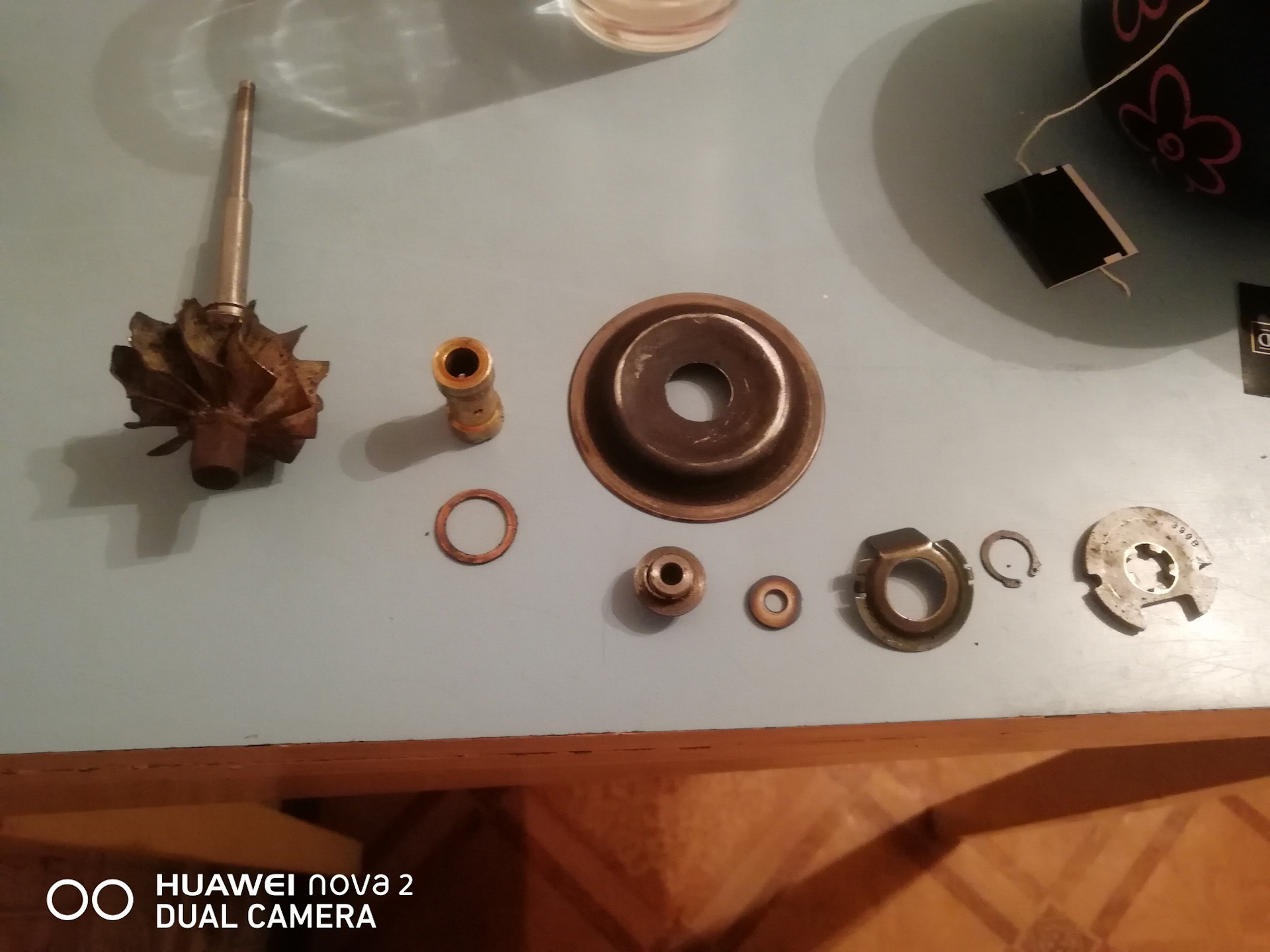 Втулка турбины garrett. Подшипник скольжения турбины гаррет 35. Втулки на турбину. Втулка турбины. Турбокомпрессор на подшипниках качения.