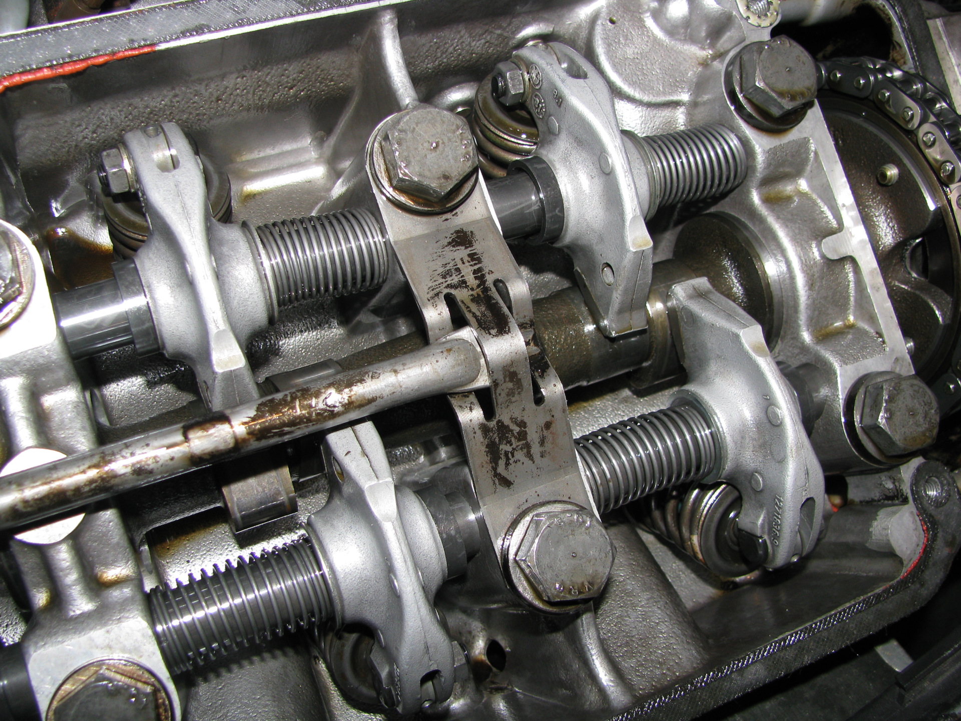 Почему съедает кулачки распредвала на чери амулет (Много фото ...