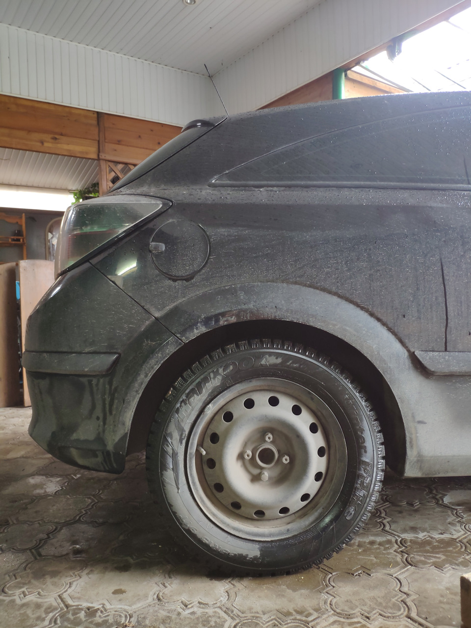 Замена задних пружин. — Opel Astra H GTC, 1,6 л, 2007 года | своими ...