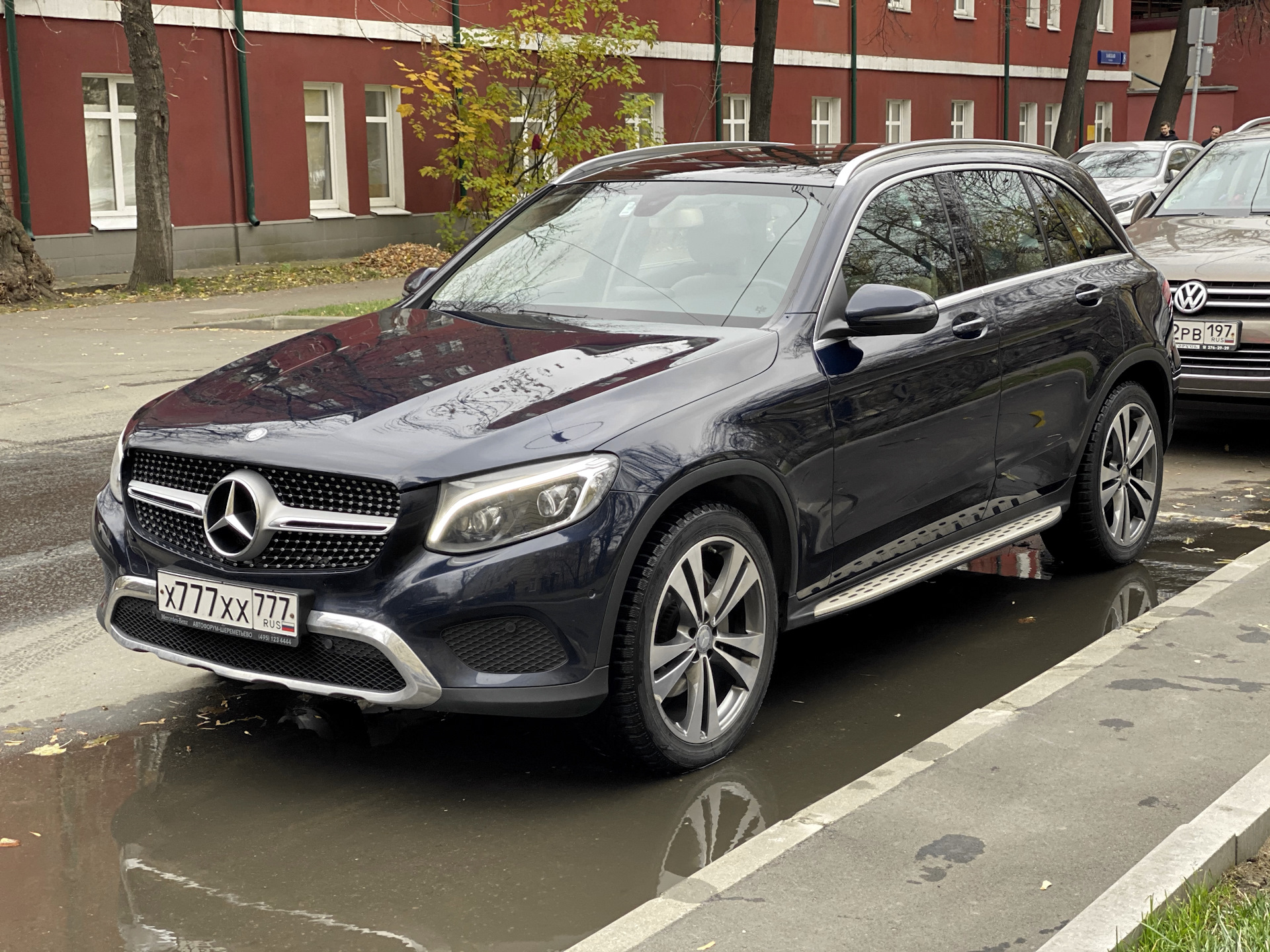 Mercedes benz glc отзыв. Новый мерседес glc 2022. Mercedes benz glc отзыв. Glc 2021. Мерседес бенц glc 2021 синий.