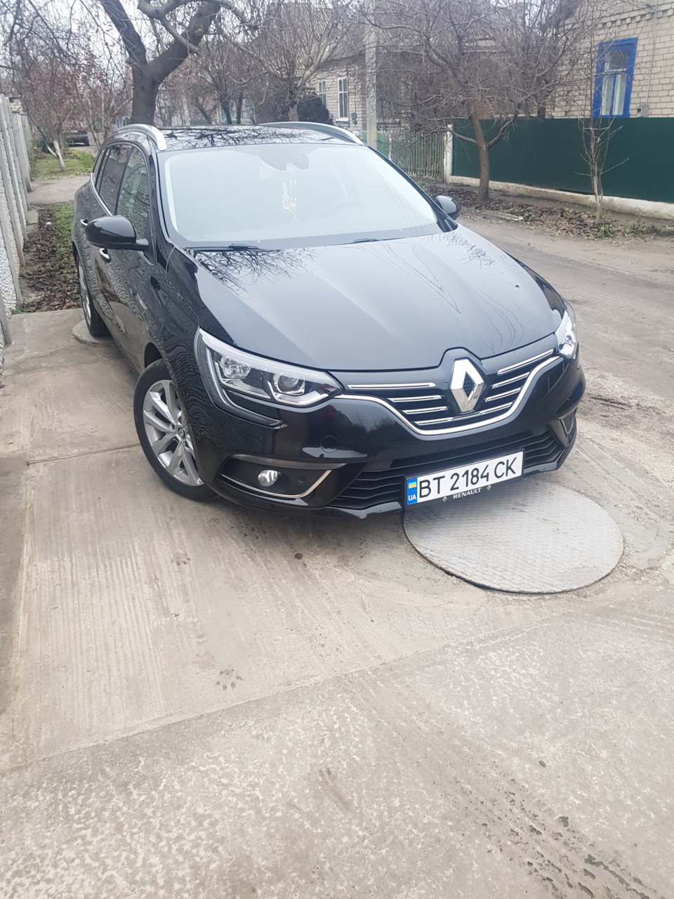 продажа — Renault Megane IV, 1,6 л, 2017 года | продажа машины | DRIVE2