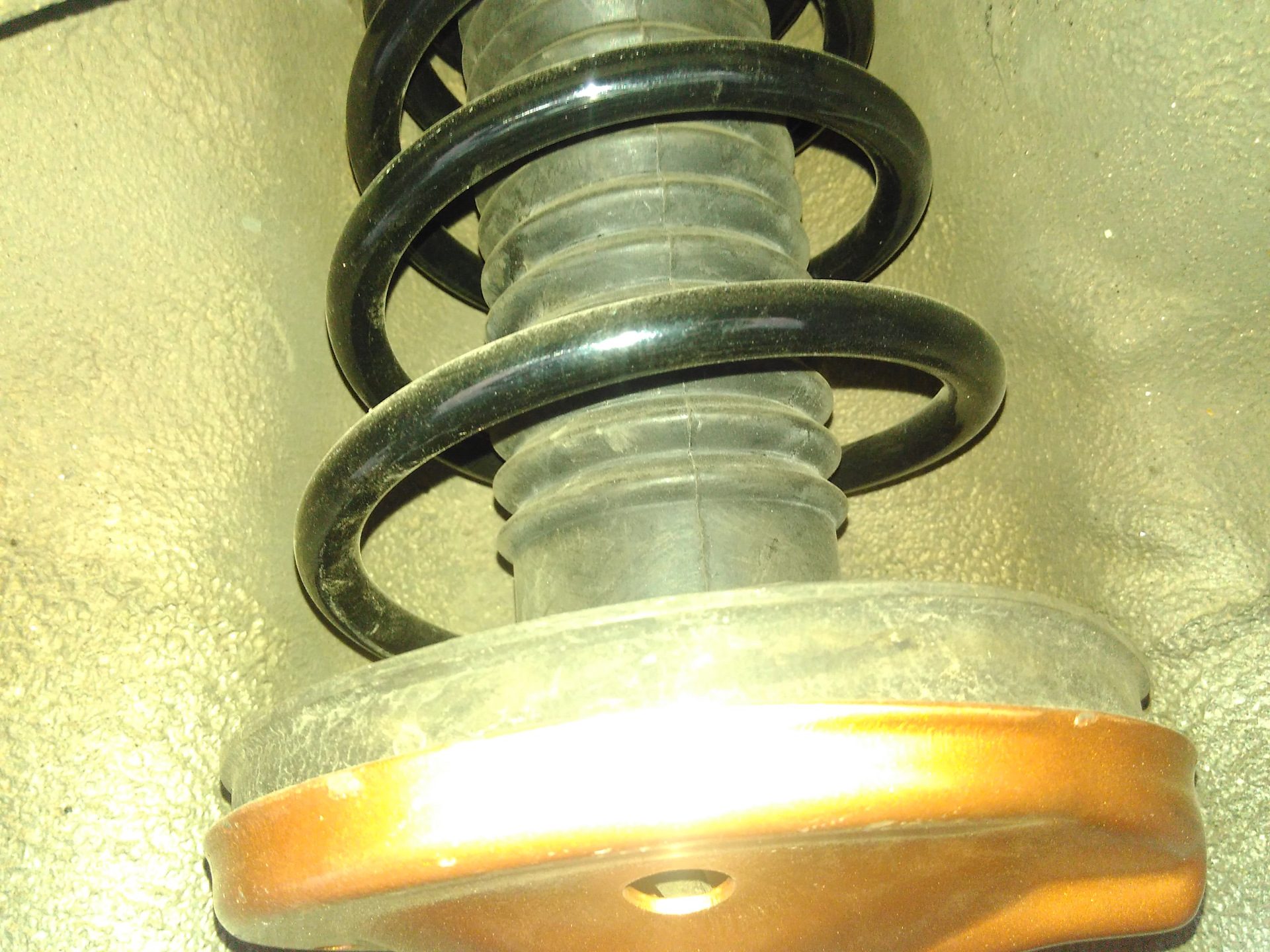 Ревизия рычага КПП (замена пыльника, пружины, втулки). Замена пыльника ...