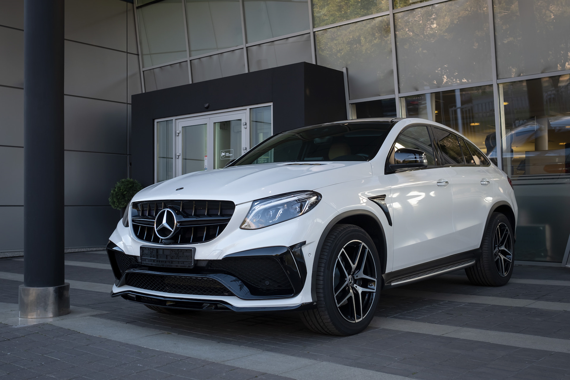 GLE Coupe Мерседес larte