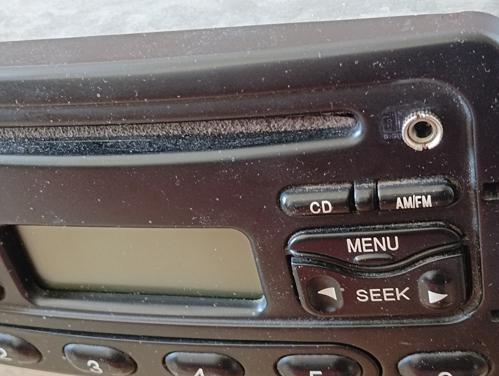 Аукс в американскую магнитолу CD4600 — Ford Focus I Hatchback, 2 л ...