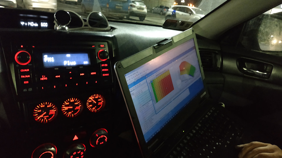 Настройка. Можно увидеть показания температуры ОЖ и масла после отжига нон-стоп в течении часа езды по городу и КАД — 85 и 90 градусов соответственно при уличной температуре 4 градуса — доп охлаждение вполне отлично справляется с нагрузками :) Как и расход топлива в 14 литров очень неплох на моем экземпляре! — Subaru Impreza WRX (GH/GE/GV/GR)